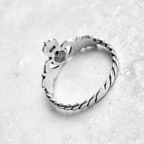 Sterling Silver Irish Claddagh Ring with Rope Band, Friendship Love Heart Rings - Picture 13 of 13